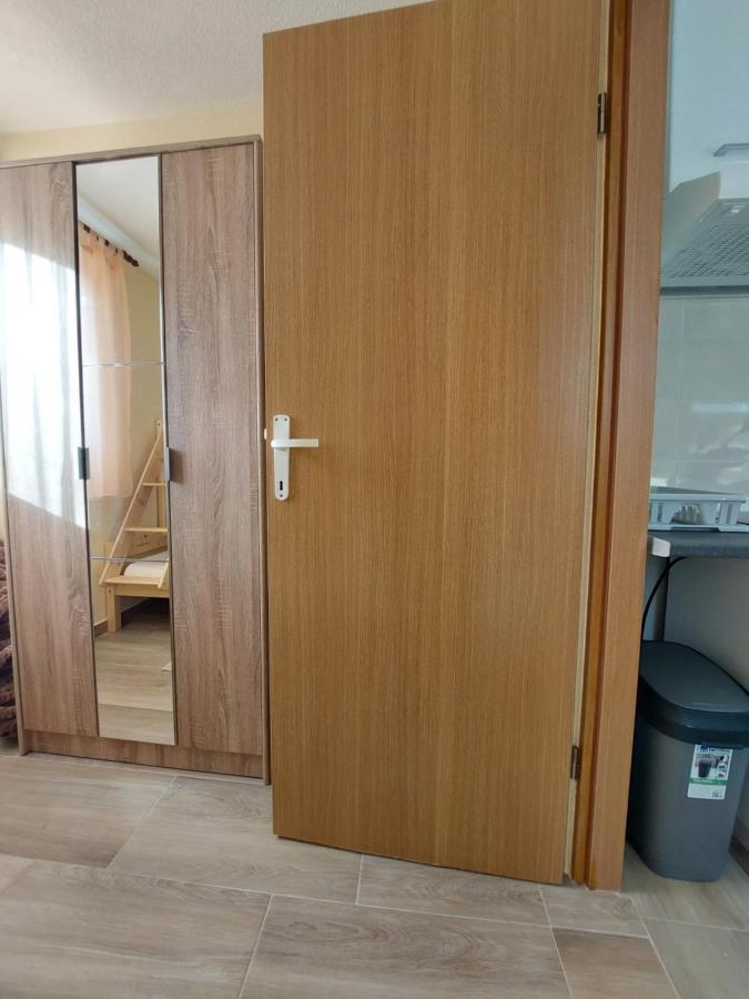 Apartmani Piskoric Вир Екстериор снимка