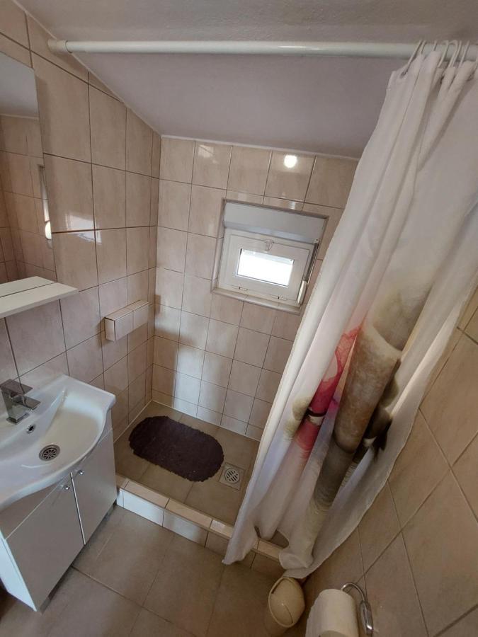 Apartmani Piskoric Вир Екстериор снимка
