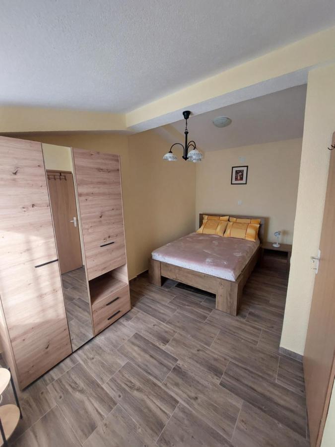 Apartmani Piskoric Вир Екстериор снимка